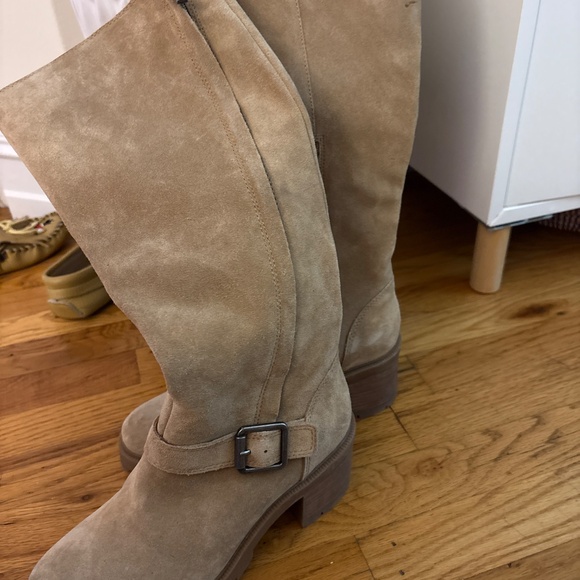 Lucky Brand Suede Knee-High Boots — Tan, Size 7.5, NWT, Chunky Heel - Picture 2 of 3